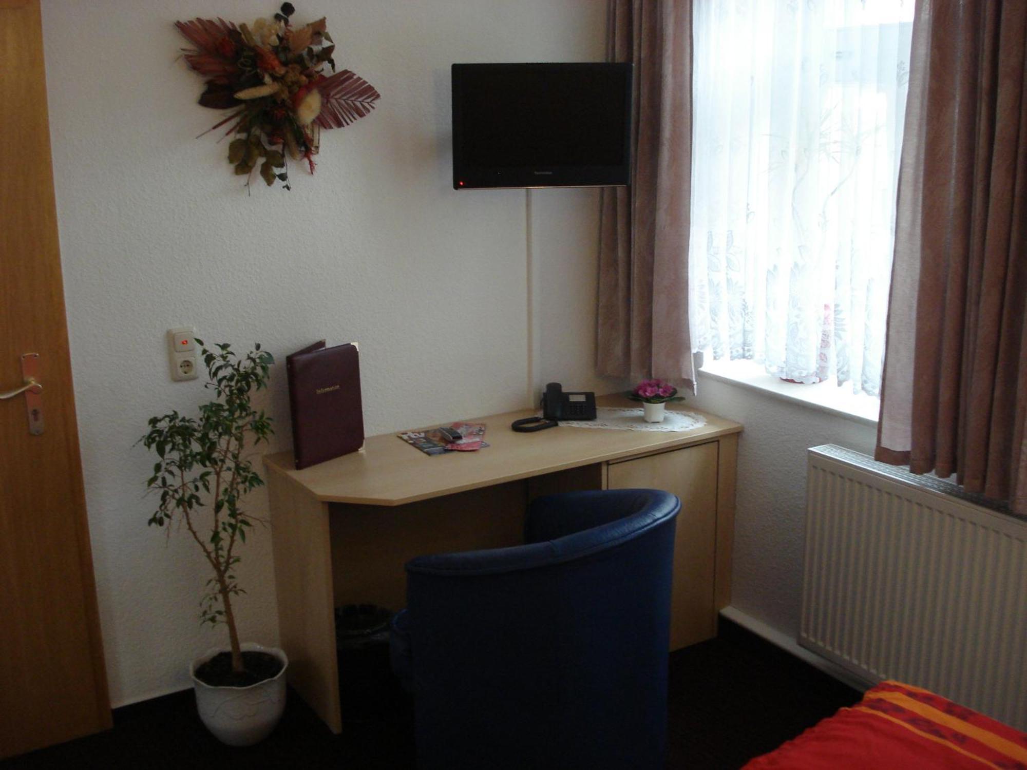 Hotel Bierstuebl Sangerhausen Esterno foto